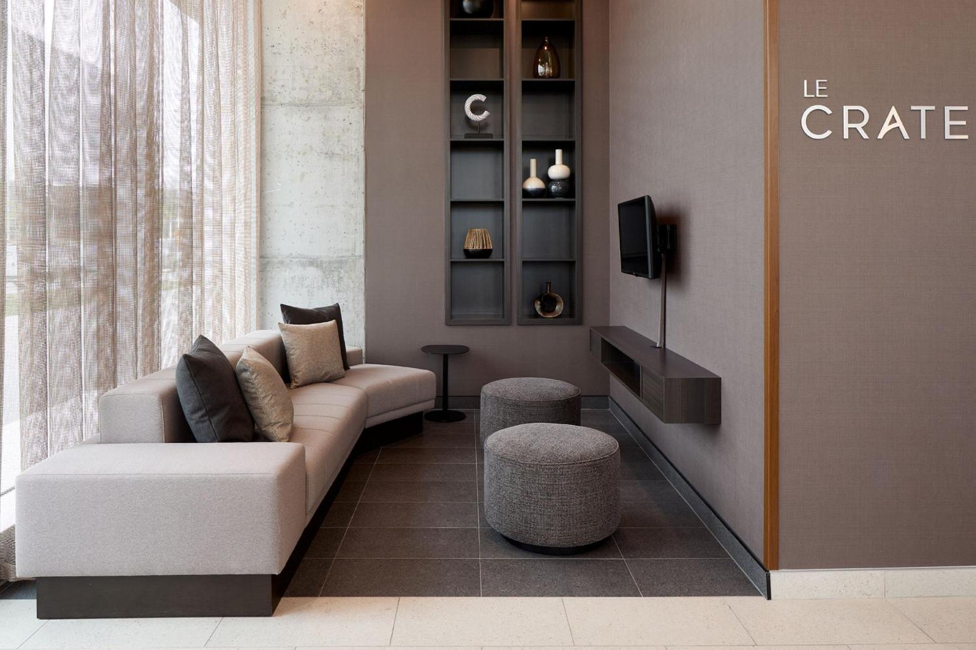 ホテル Courtyard By Marriott Montreal ラヴァル エクステリア 写真