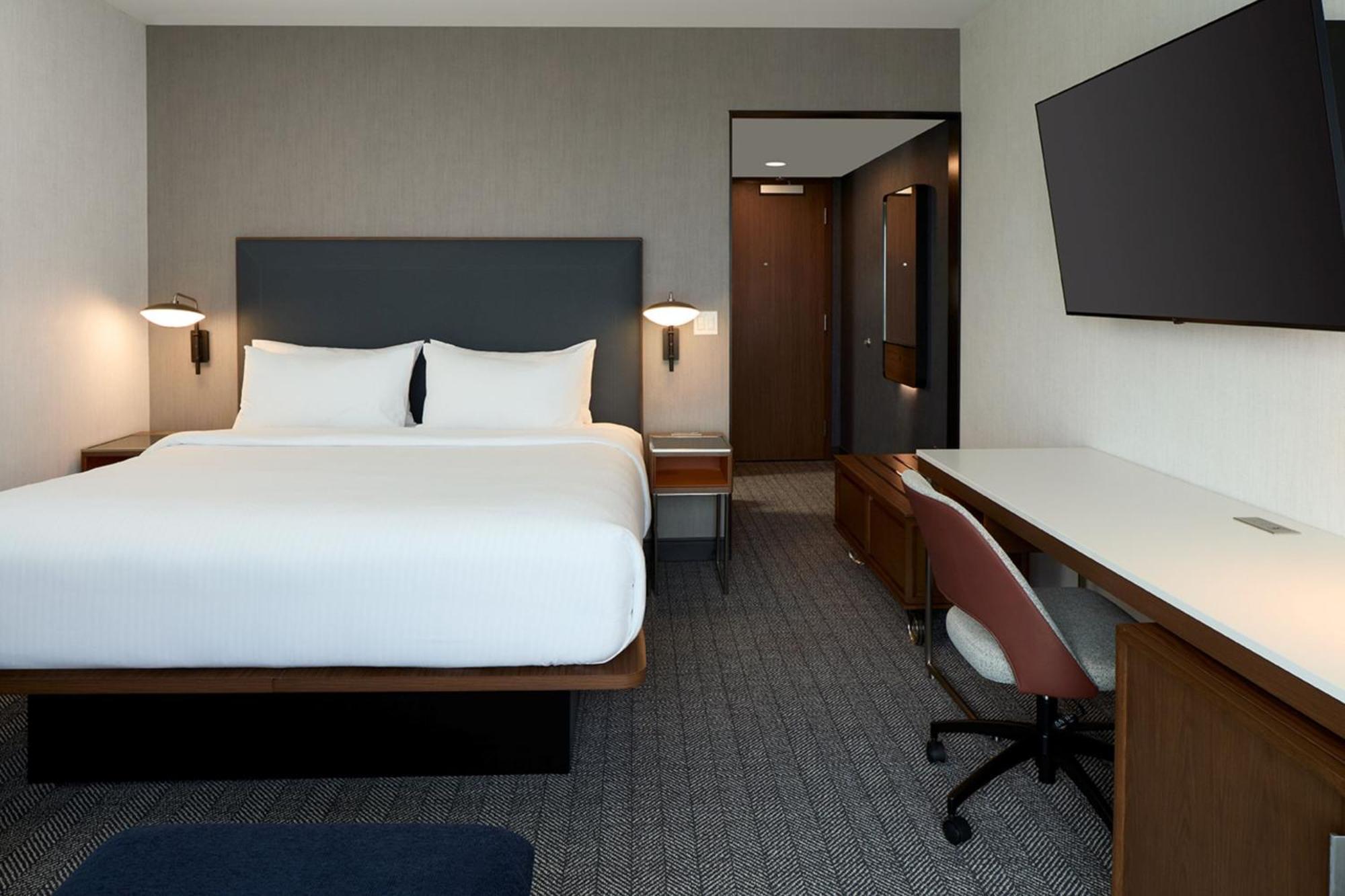 ホテル Courtyard By Marriott Montreal ラヴァル エクステリア 写真